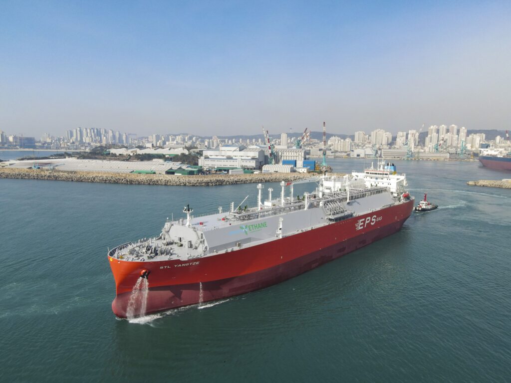 Hd Korea Shipbuilding Wins M Order For Large Ethane Carriers