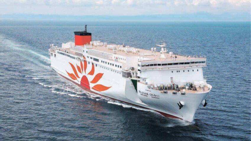 Japan´s First LNG Fueled Ferry “Sunflower Kurenai” Entered Service by Shipping Telegraph