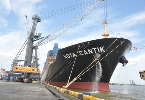 The largest containership to Berth in Apapa, Nigeria