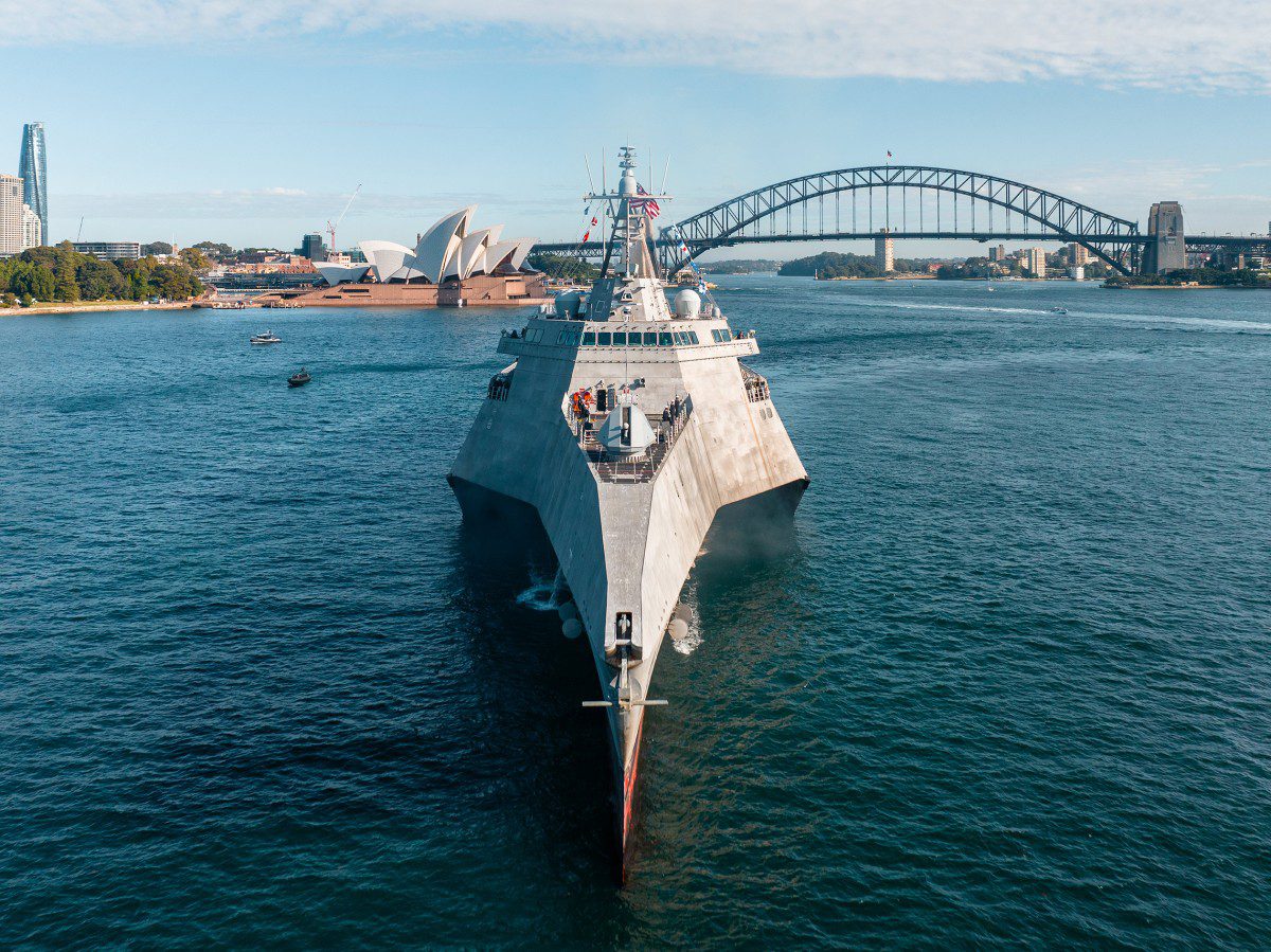 USS Canberra arrives in Sydney Harbour to be commissioned