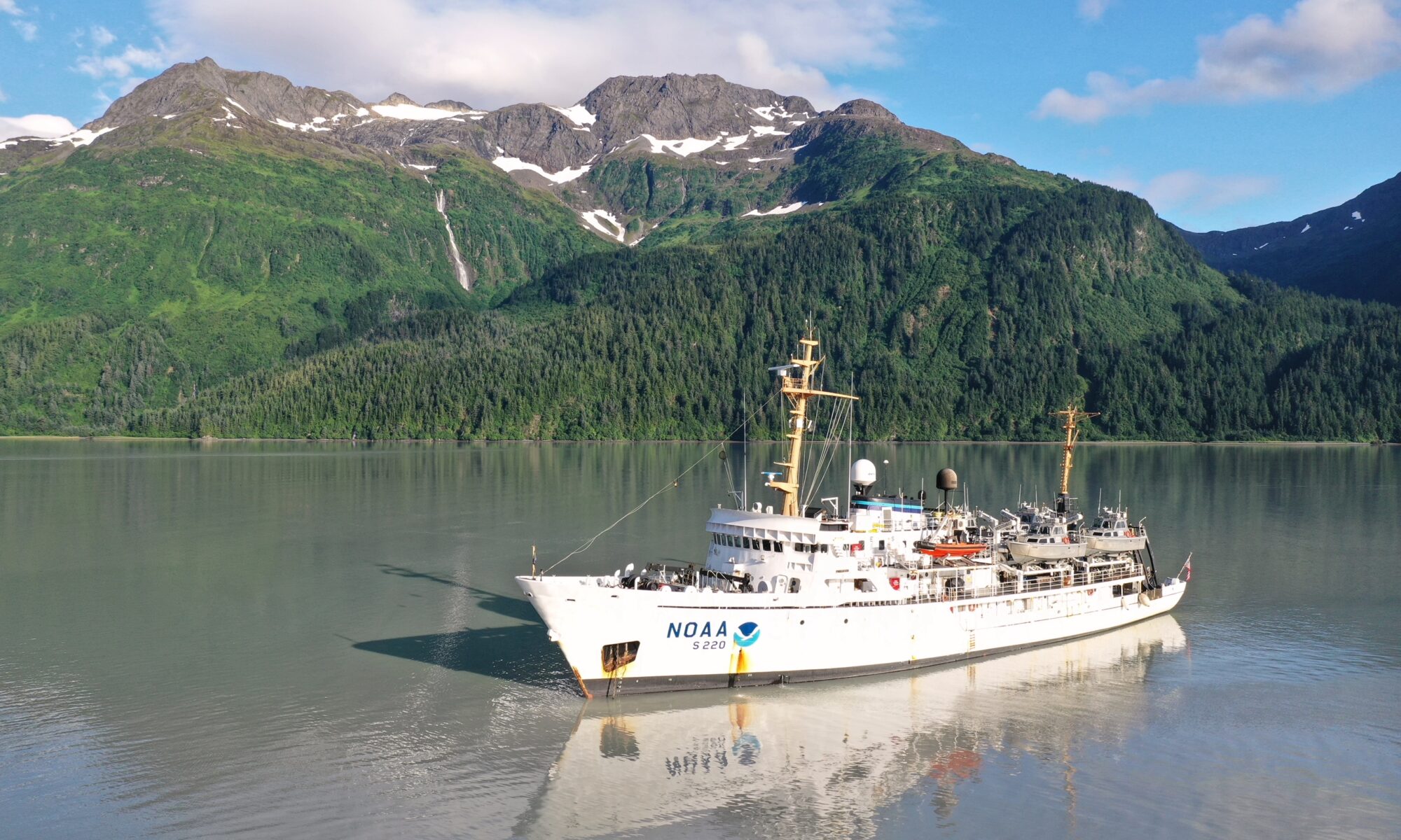 NOAA research vessel
