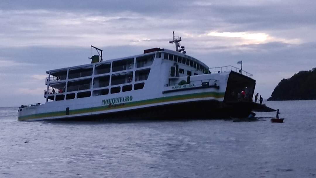 Passenger vessel with over 80 people tilted off Romblon shoreline —PCG