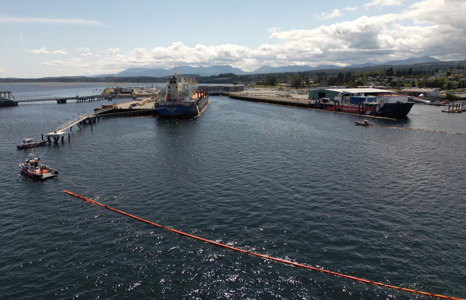 Cargo ship fuel spill triggers cleanup operation in Canadian Nanaimo
