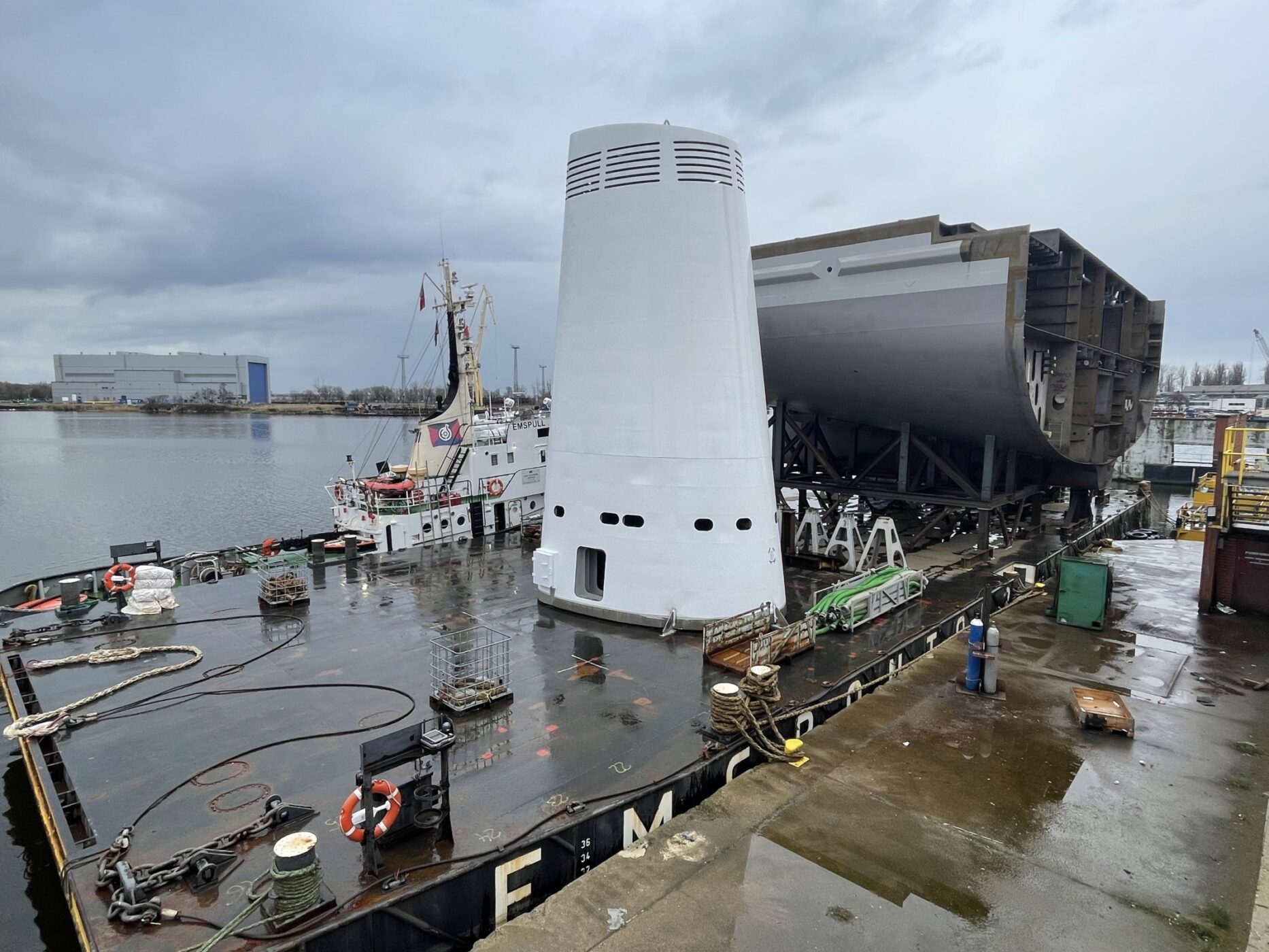 Wulkan Shipyard loaded ship blocks