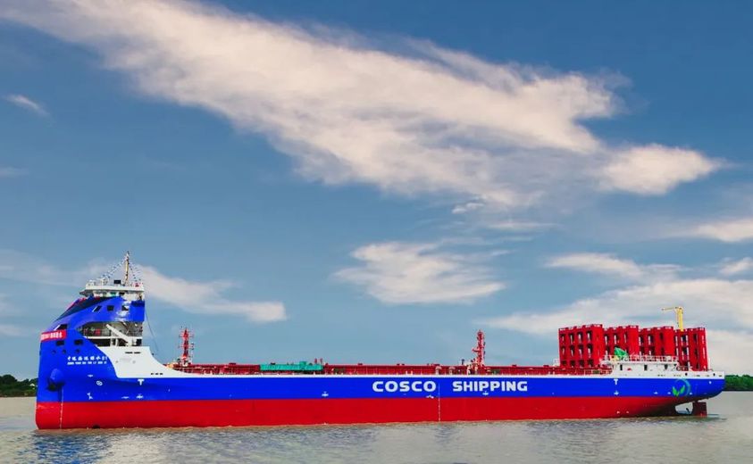 Battery powered container ship