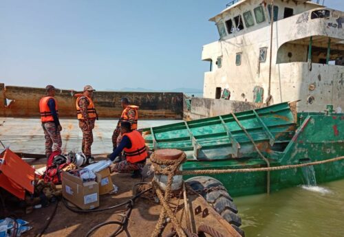 Mv Tung Sung deck view