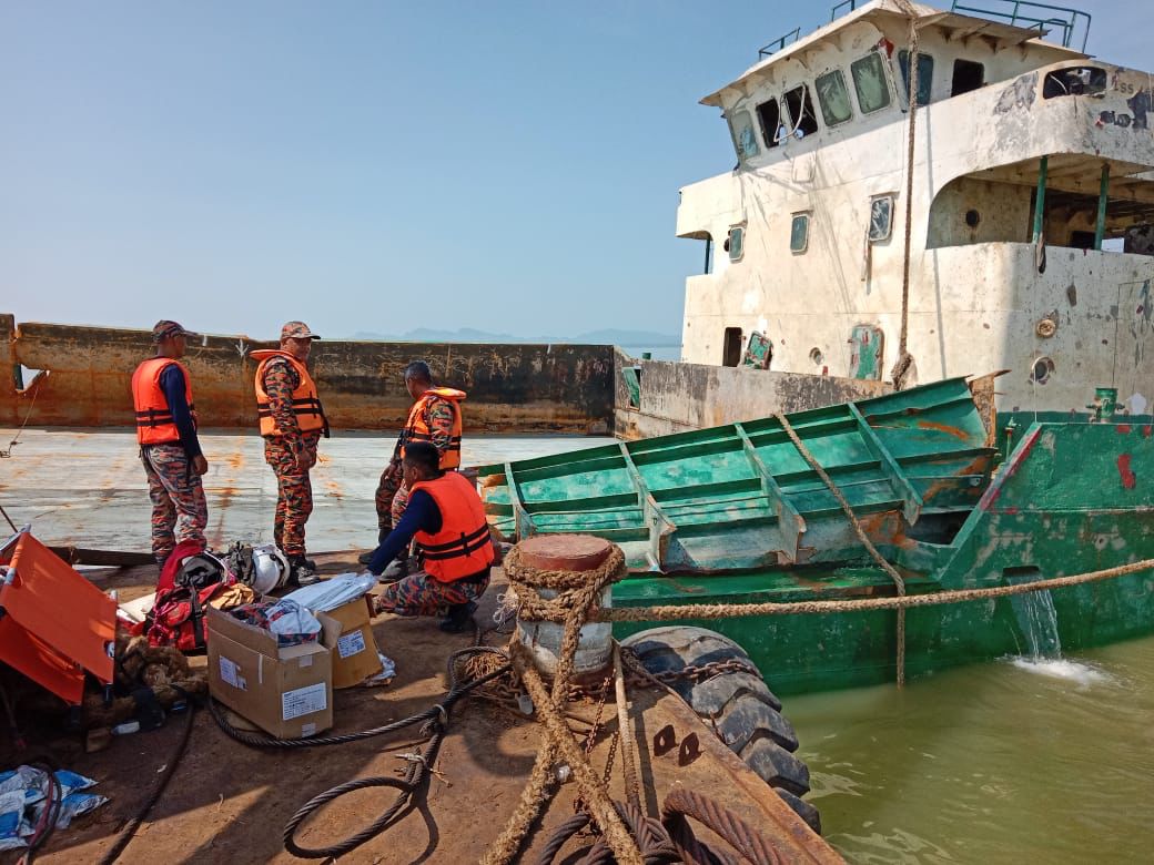 Mv Tung Sung deck view