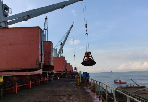 Coal discharging operation on bulk carrier