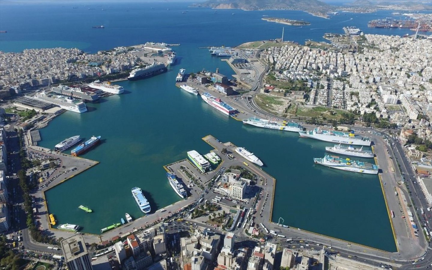 Thriller on a cruise ship in Piraeus: Man found hanged in his cabin