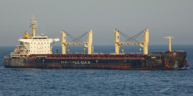 Spanish Navy tracks alleged Somali-pirate hijacked vessel Ruen
