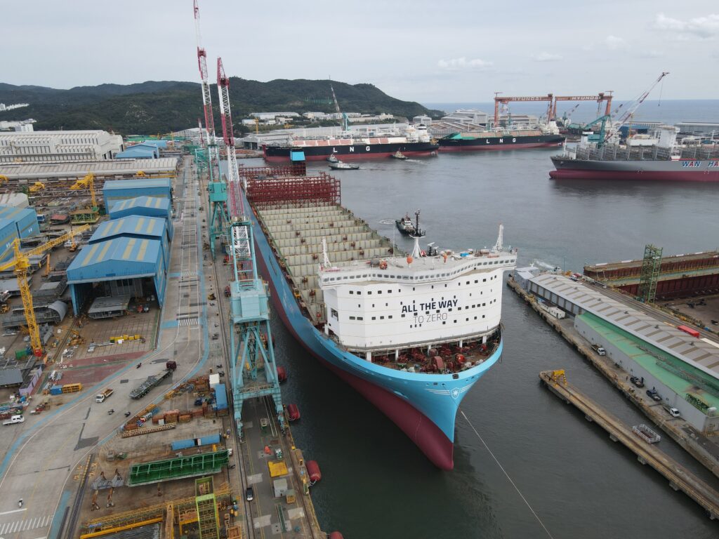 Maersk Christens its First 16,000 TEU Methanol-Powered Boxship