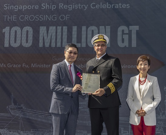 Singapore's fleet passes 100 million gross tonnage