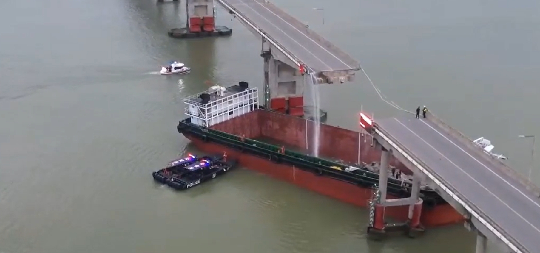 China Cargo Ship Smashes Through Bridge in Guangzhou