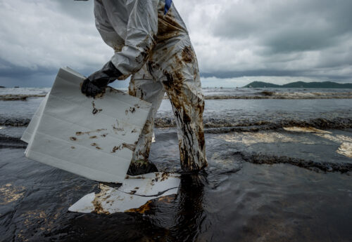 Brazil Investigates Alleged Oil Spill From Panama-Flagged Tanker