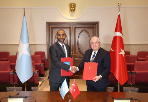 Somalia inks deal with Turkey to deter Ethiopia's access to sea through a breakaway region