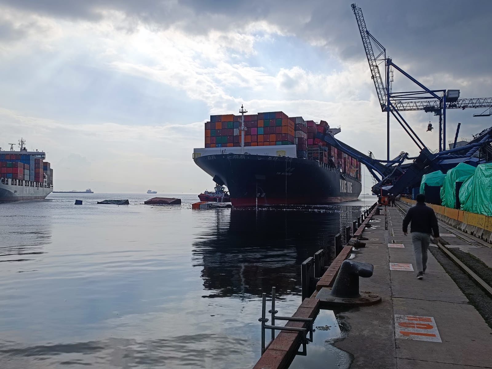 Containership encountered an incident at Turkish Port during docking