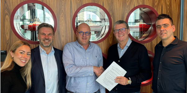 Kotug seals construction deal with Padmos for electric pusher tugs