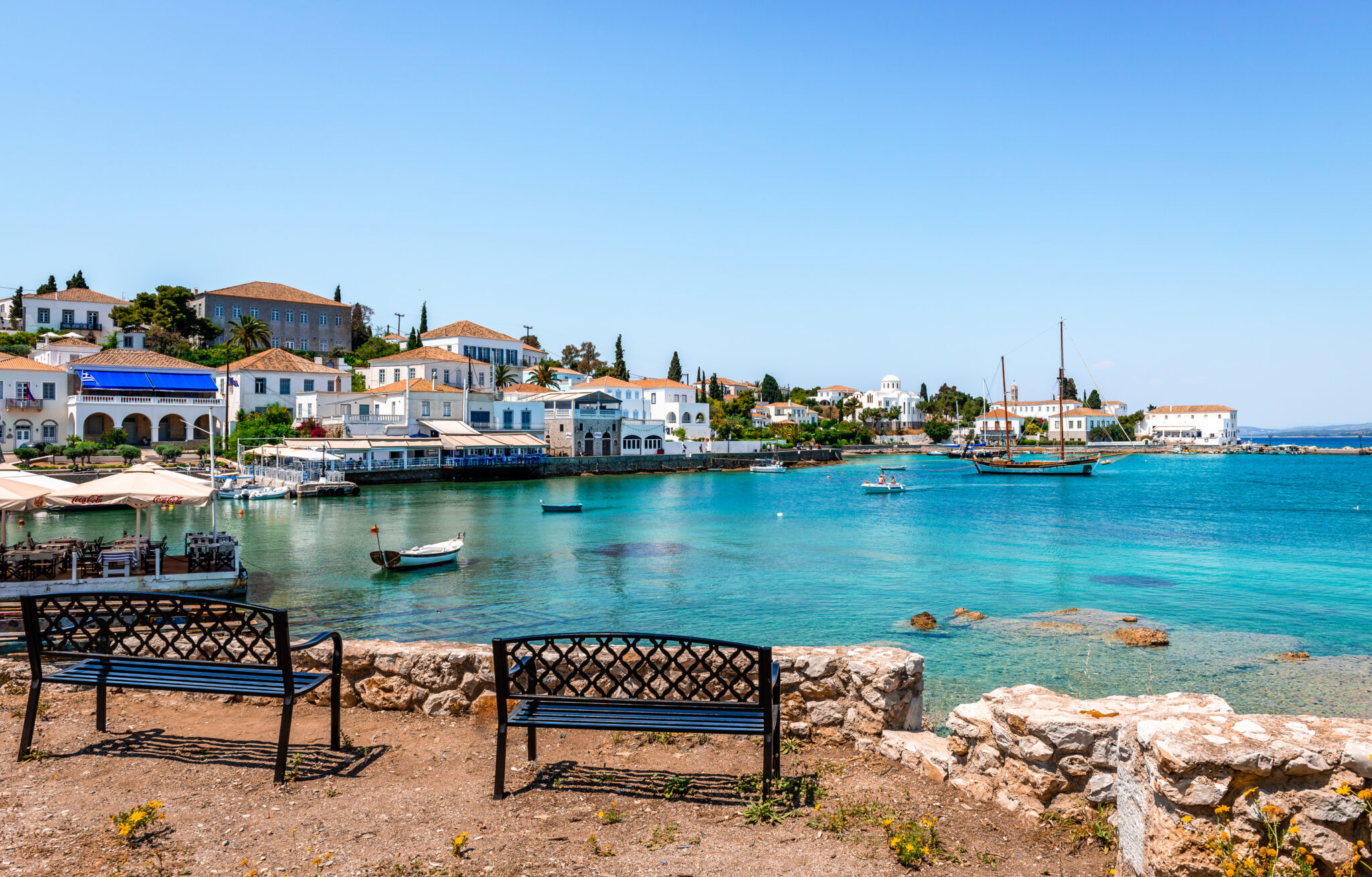 A Brit Man, 44, Found Dead In The Sea Area Of Spetses Old Port 