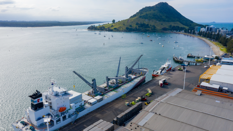 Zespri vessel loading