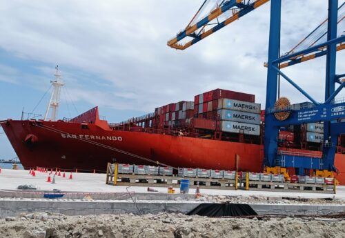 India’s large transhipment port in Kerala welcomes first Maersk ship
