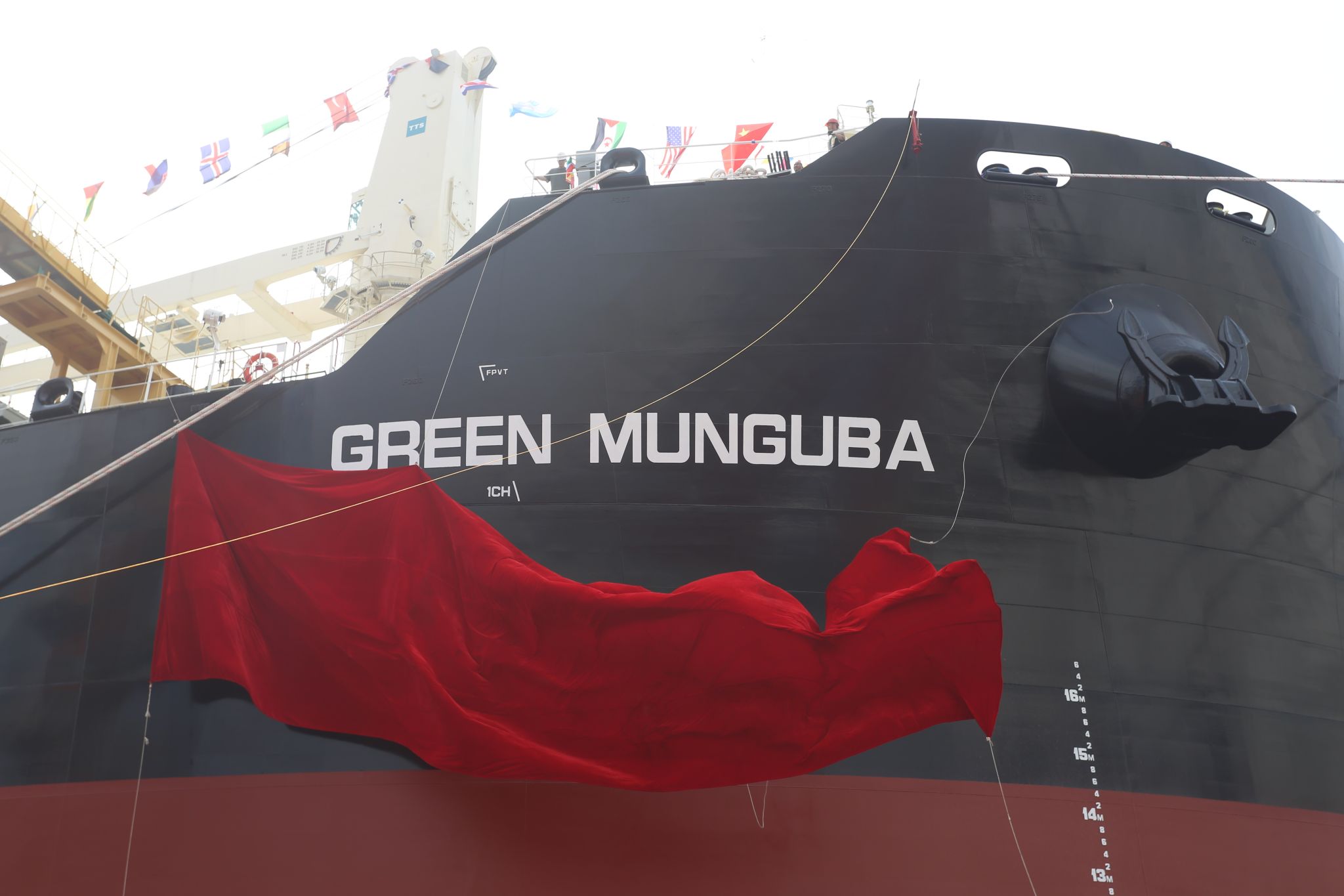 Maiden China-South Africa voyage for large pulp-ship