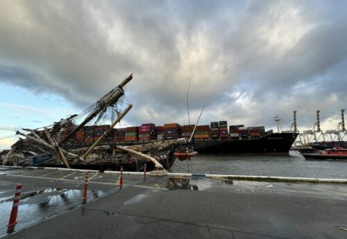 STS Leeuwin ship crushed by Maersk boxship in WA’s Fremantle Port