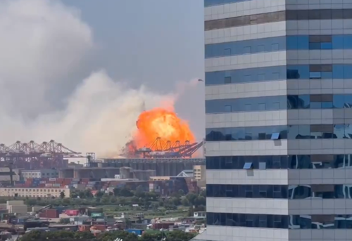 Massive explosion on boxship at berth in China’s Beilun Port