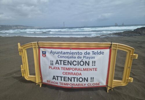 Bunker Spill causes several beaches to close in Gran Canaria