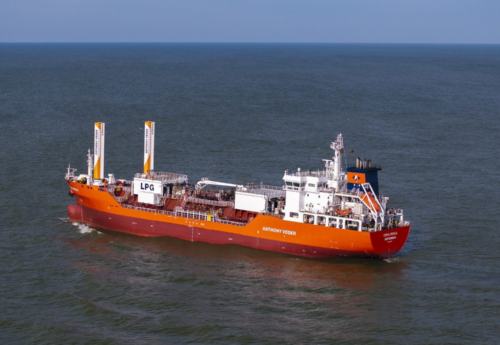 Anthony Veder claims first to install sails onboard gas carrier