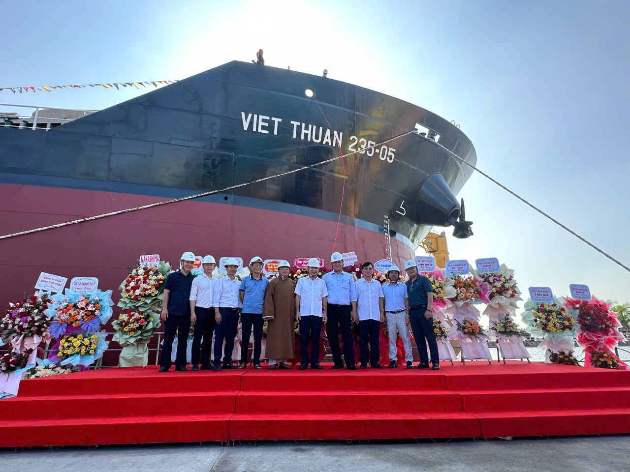 Pacific Shipbuilding JSC launches 23,100-dwt Viet Thuan