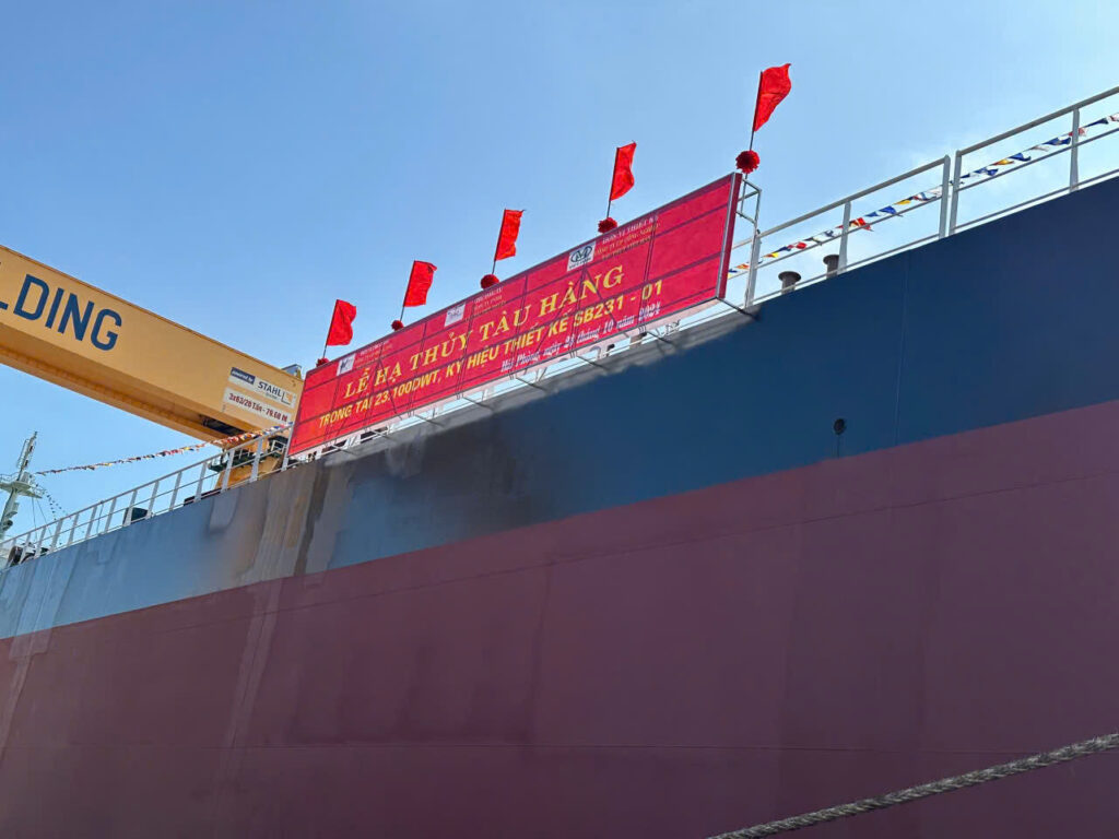 Pacific Shipbuilding JSC launches 23,100-dwt Viet Thuan