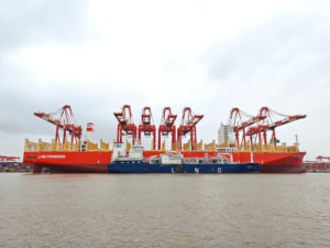 LNG bunkering of PIL’s first LNG dual-fuel 14,000 TEU boxship