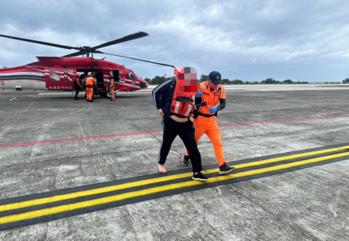 Taiwan rescues all seafarers from flooded bulker as typhoon approaches