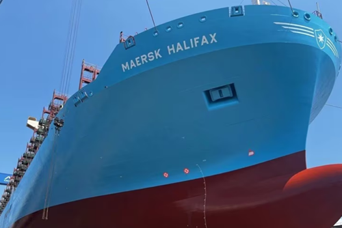 Maersk completes dual-fuel methanol conversion on large boxship