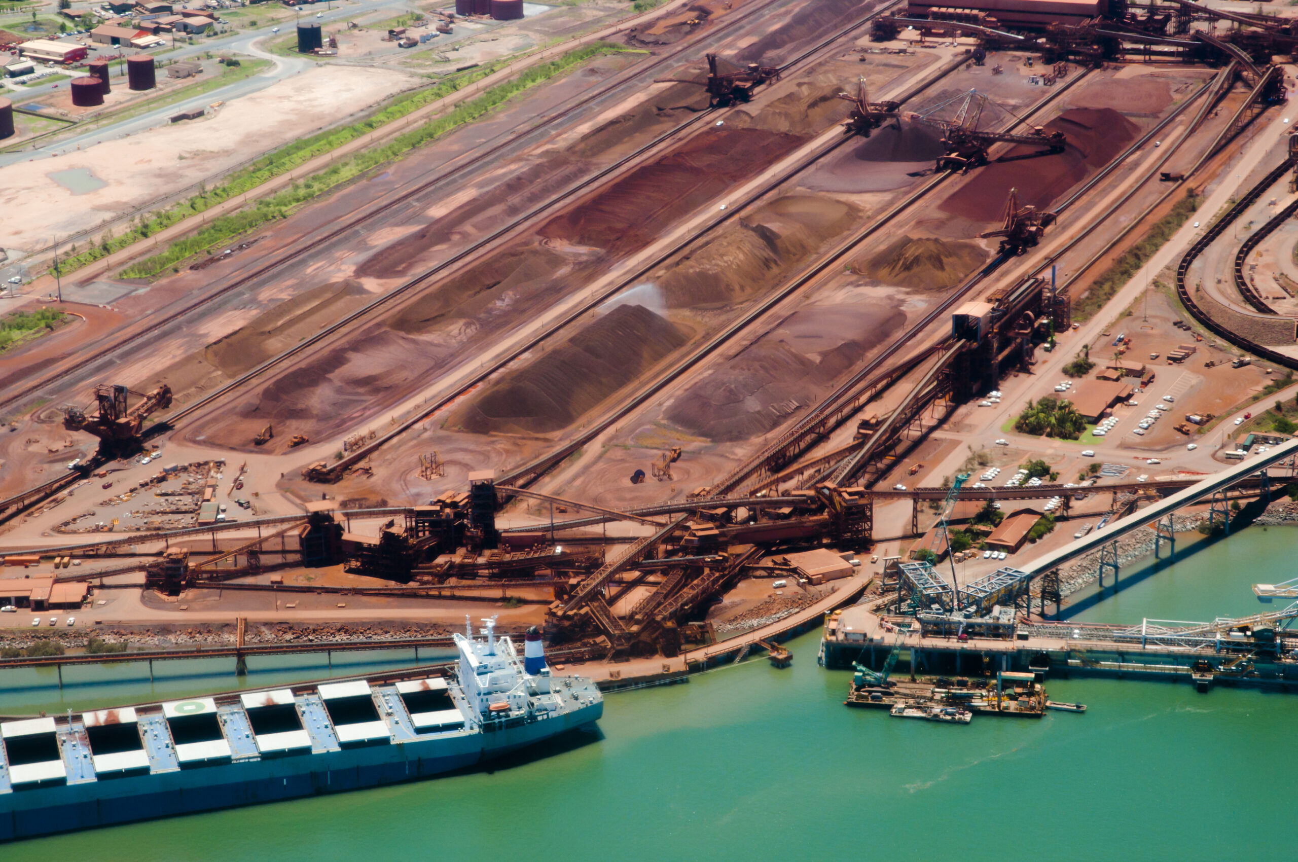 Australia closed large bulk export Port Hedland on cyclone threat