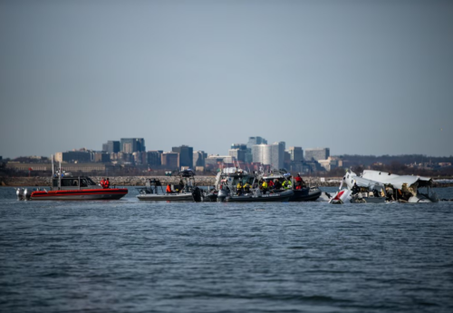 American Airlines jet and military helicopter crash, tragic USCG rescue