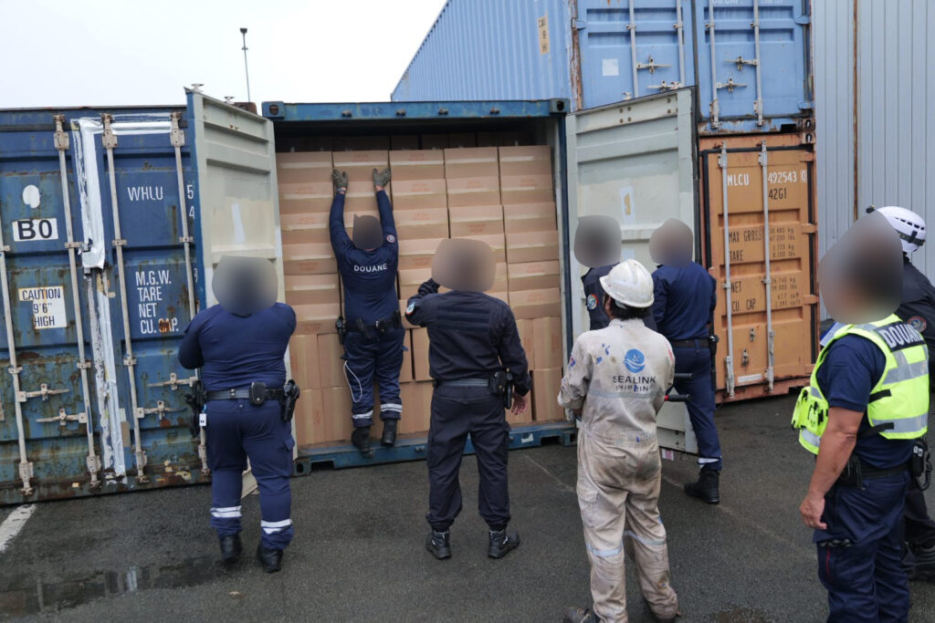 New Caledonia seized 75-tonne illegal tobacco deposited in holds