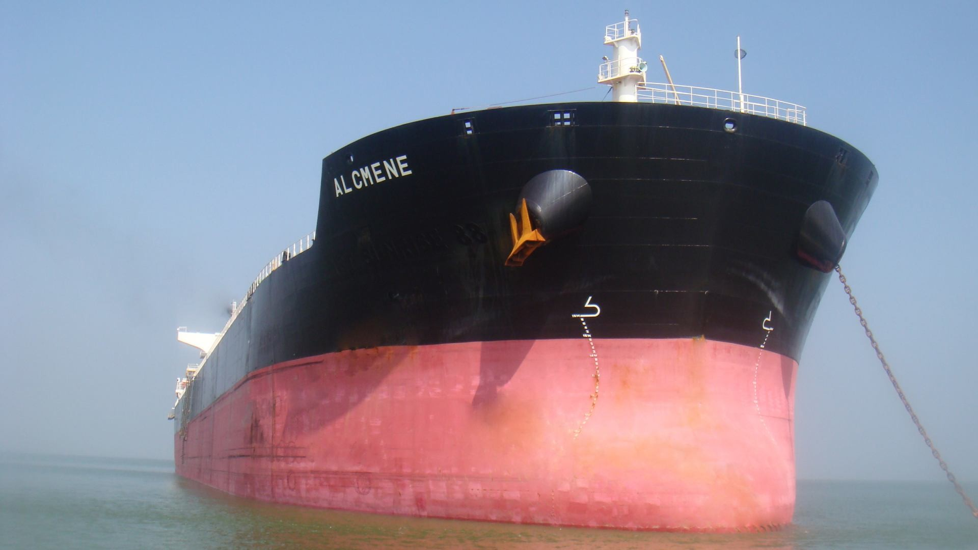 Diana sells post-panamax for $11.9m and fixes newcastlemax with SwissMarine