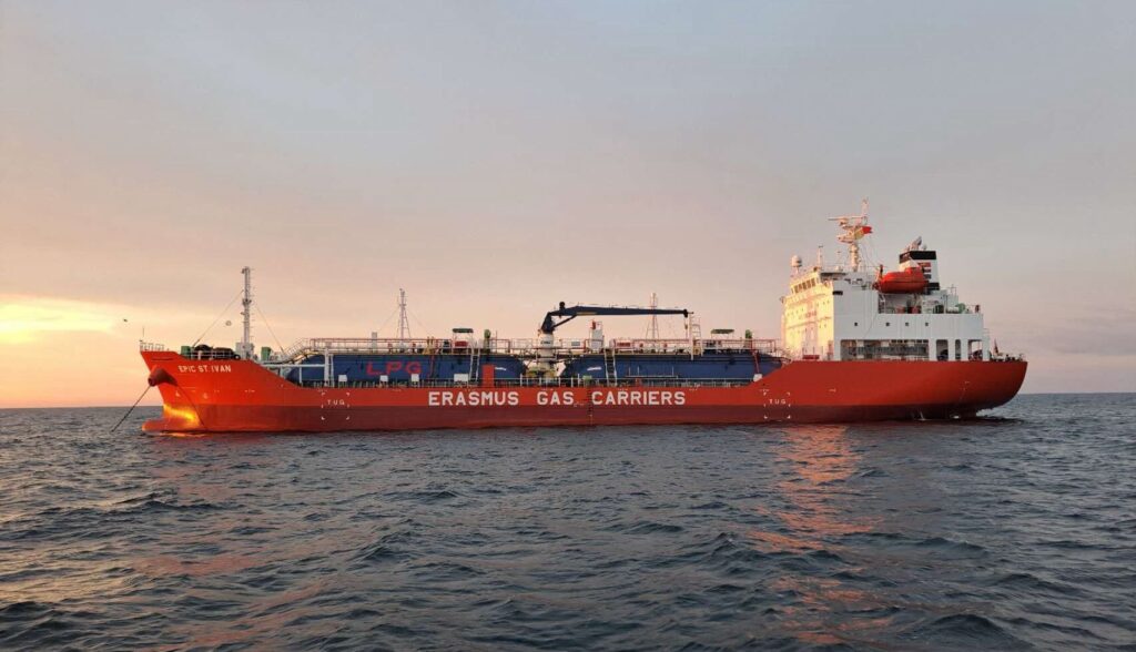 Erasmus Shipinvest newly purchased LPG tanker chartered to oil/gas major