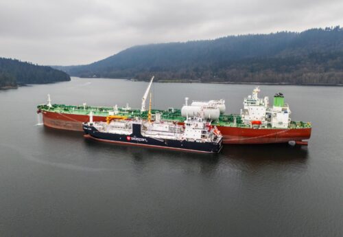 Seaspan puts Canada on the map with first ship-to-ship LNG bunkering