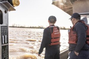Vessel collision on Lower Mississippi River leads to sunken barge