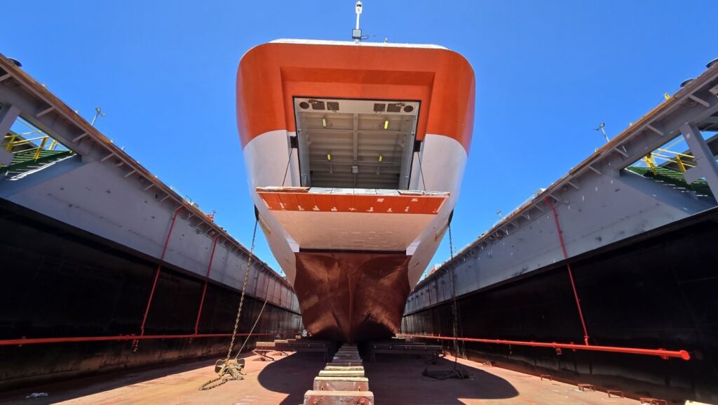 Piraeus port floating dock resumes operations after major upgrade