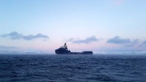 Stril Barents distance