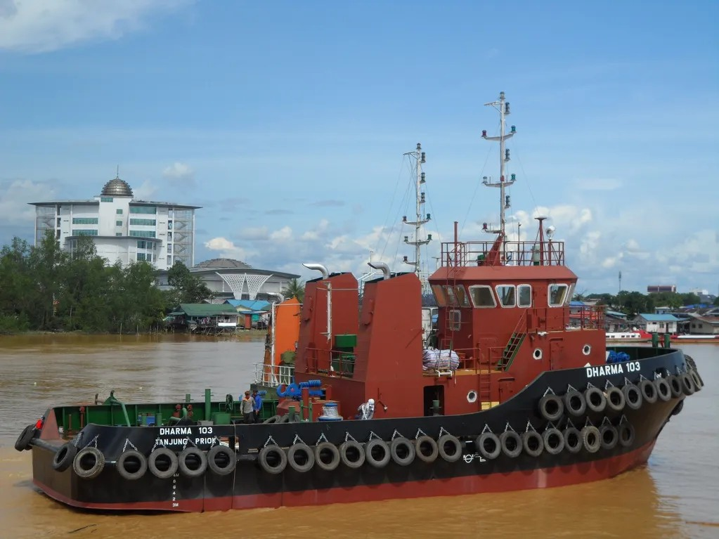 Tas Offshore tugboat