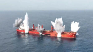 Shocking video shows the attack on Greek-owned Magic Seas in Red Sea
