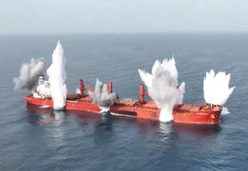 Shocking video shows the attack on Greek-owned Magic Seas in Red Sea