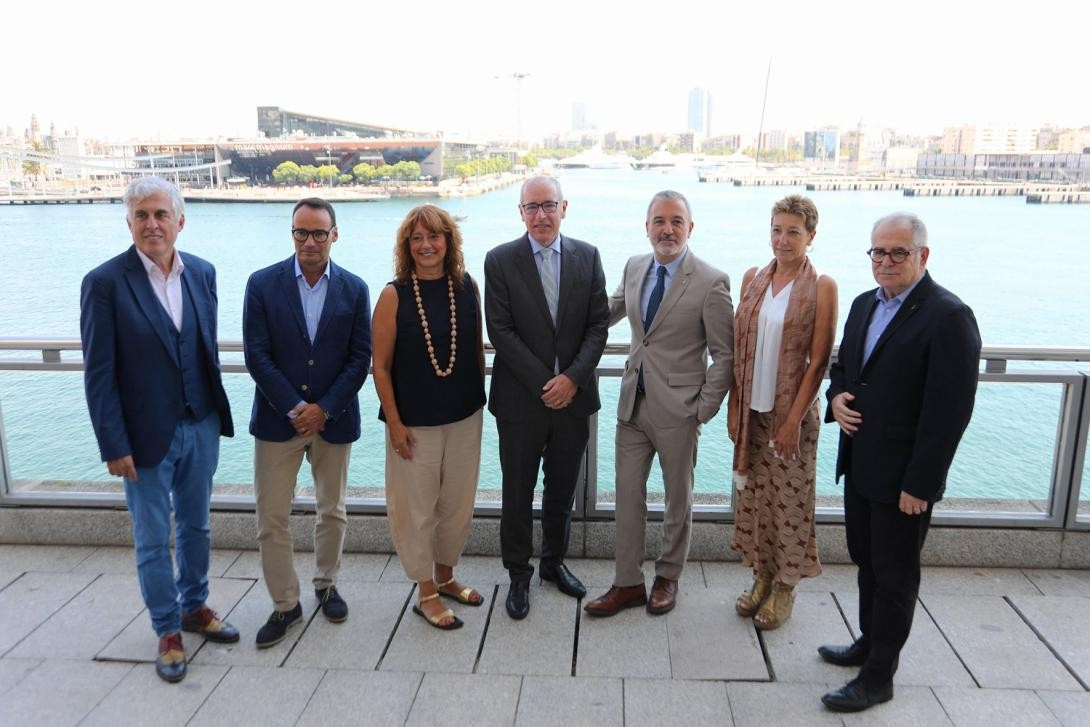 Barcelona to reduce cruise terminals and improve mobility