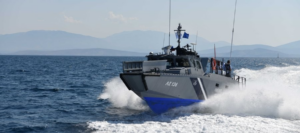 Στο νοσοκομείο ναυτικός μετά από πτώση στο κατάστρωμα φορτηγού πλοίου στο Ρέθυμνο