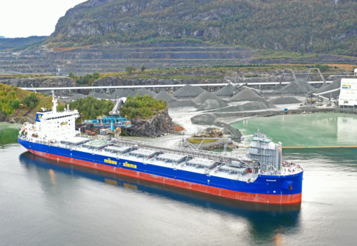Hartmann, CSL, Mibau Stema order self-unloading pair in China