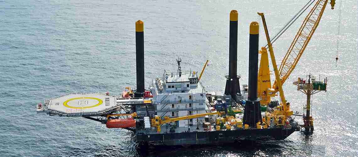 US owner SEACOR Marine strikes double offshore ship sale deal